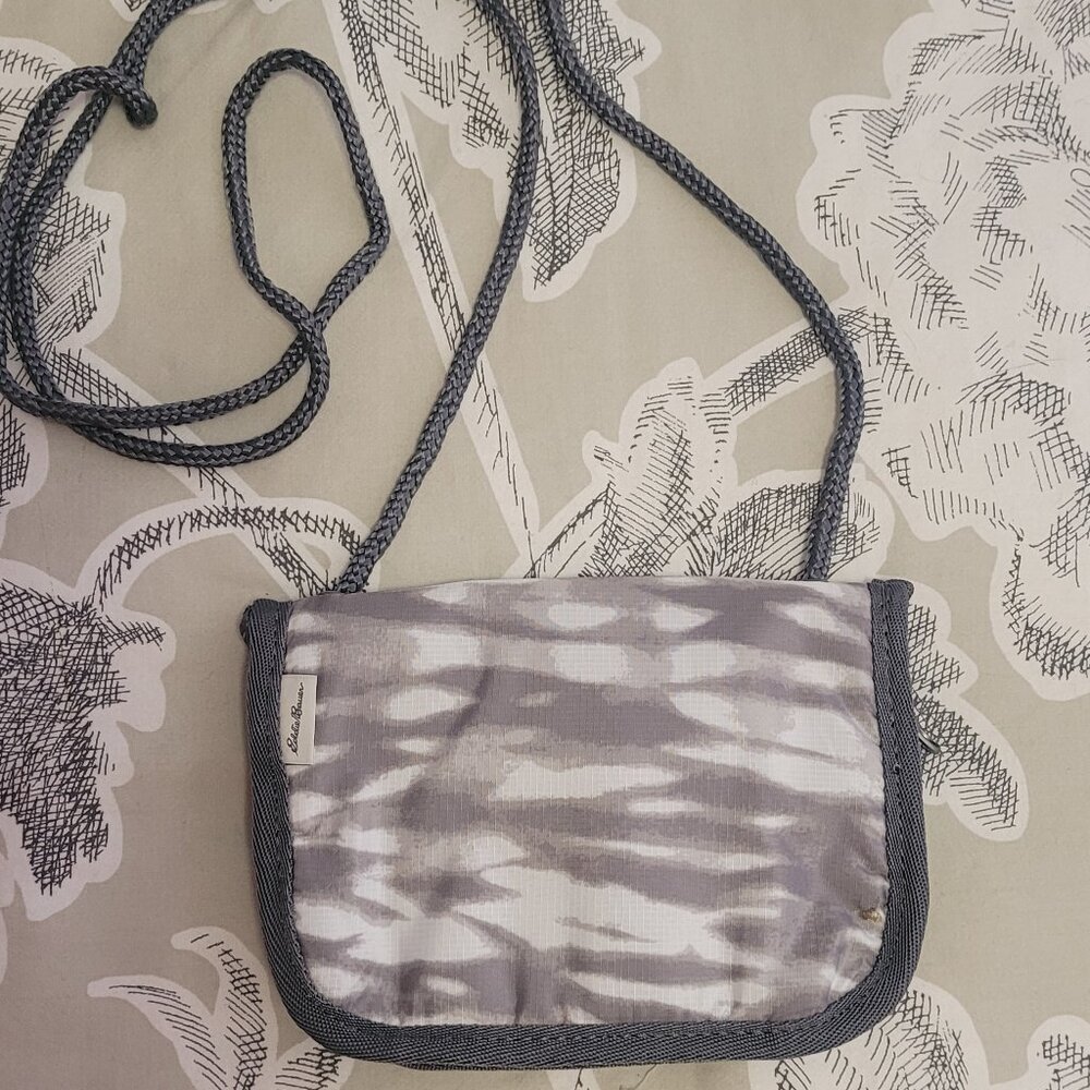 Eddie Bauer Grey and White Wallet w/Shoulder Strap NWOT